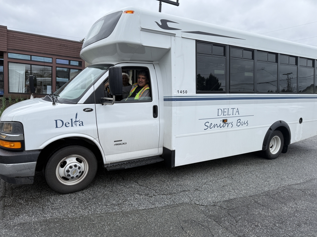 Seniors Bus | City of Delta