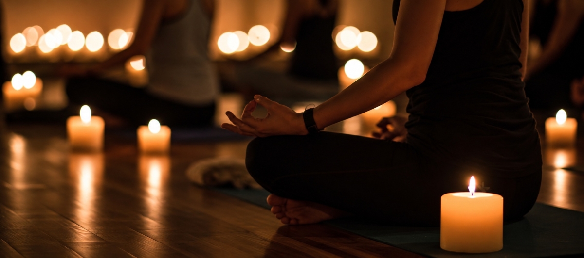 CandlelightYoga