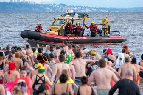 Polar Bear Swim Race to Bell
